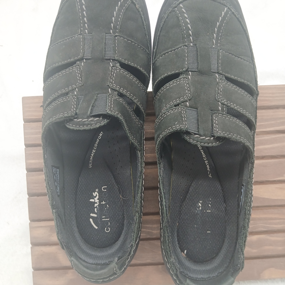 Clarks Womens Black Slip-On Shoes 8.5